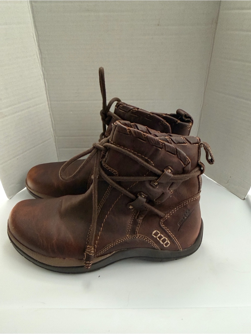 Earth Brown worn Leather Ankle Boots